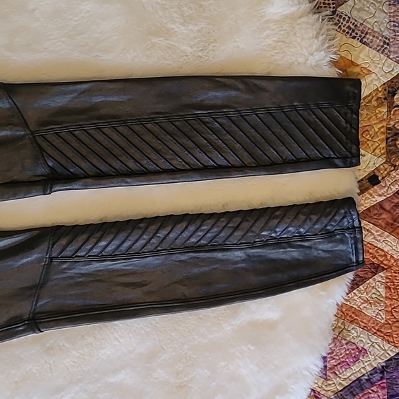 Spanx Black Moto Faux Leather Ribbed High Waisted Leggings Small - Picture 5 of 11